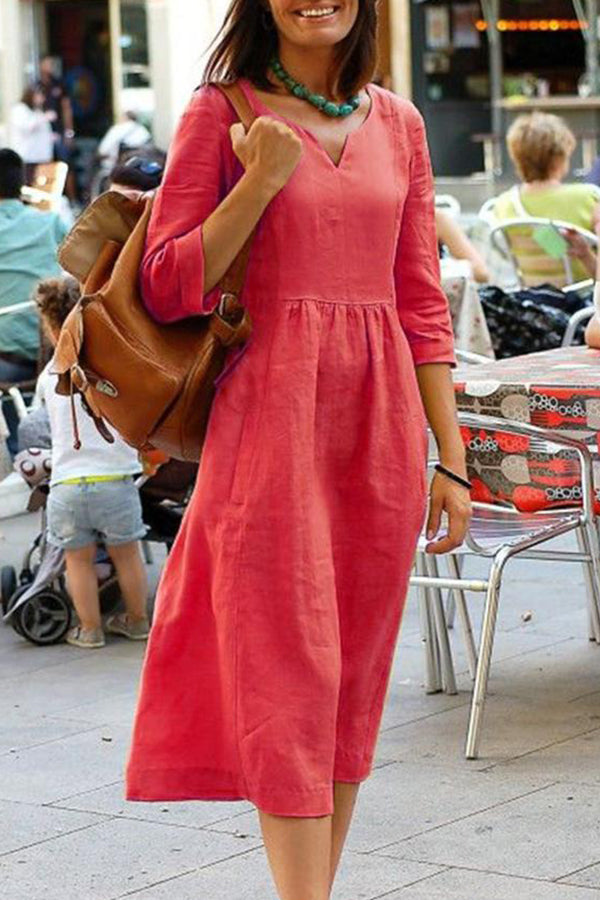 Classic Vintage Dress with a Flattering Fit