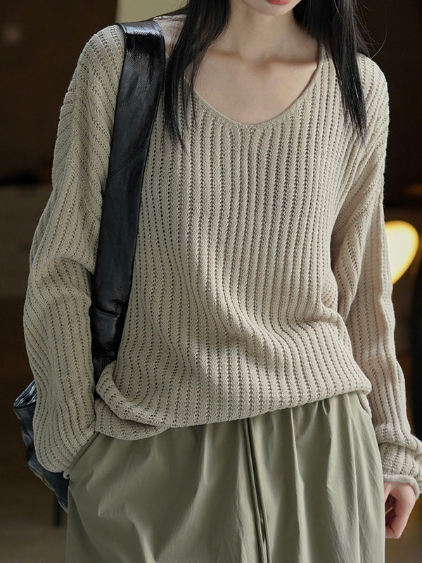 Effortlessly Elegant Sweater with a Timeless Design