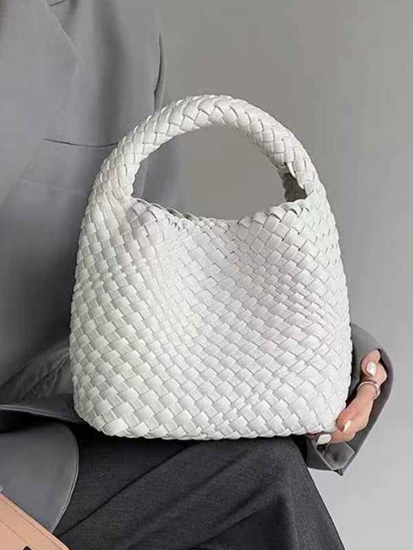Beautifully Finished Bag in a Timeless Design