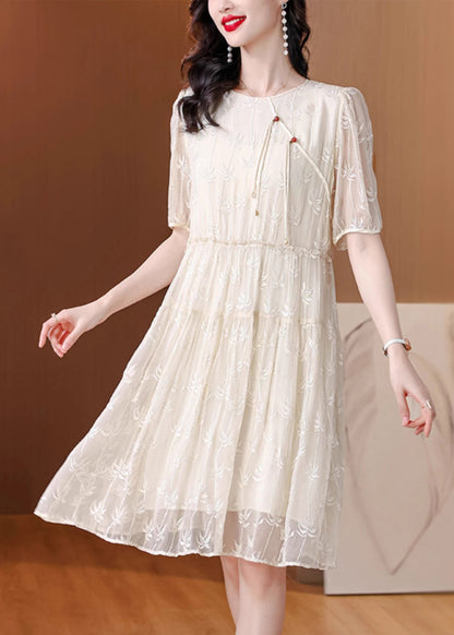 Effortlessly Elegant Dress with a Timeless Design
