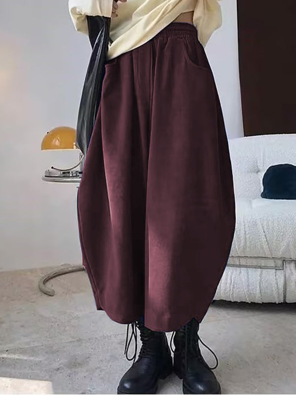 Classic Vintage Trousers with a Flattering Fit