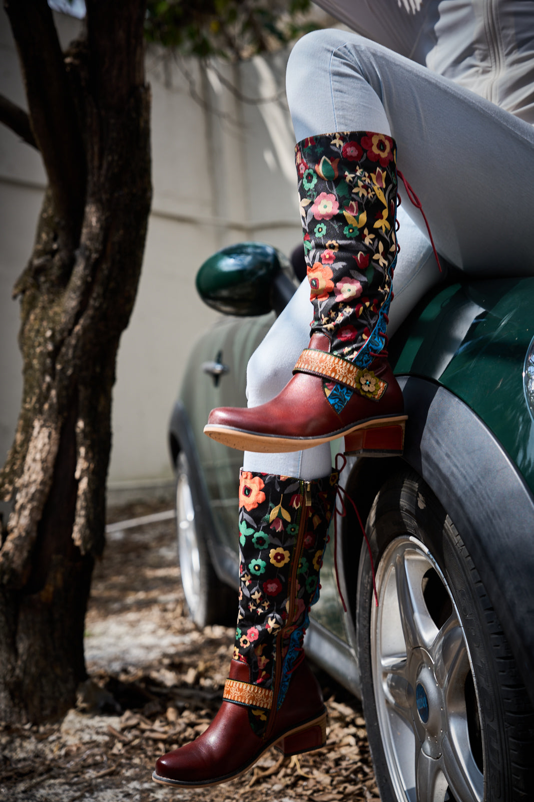 Beautifully Finished Boots in a Timeless Design