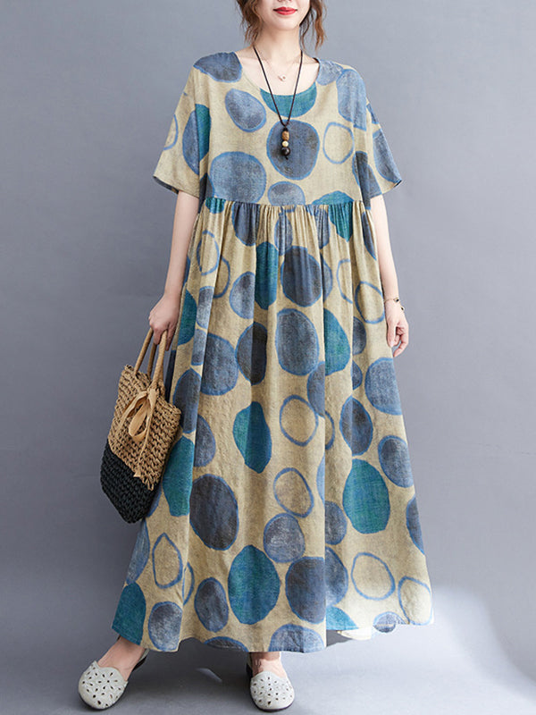 Classic Vintage Dress with a Flattering Fit