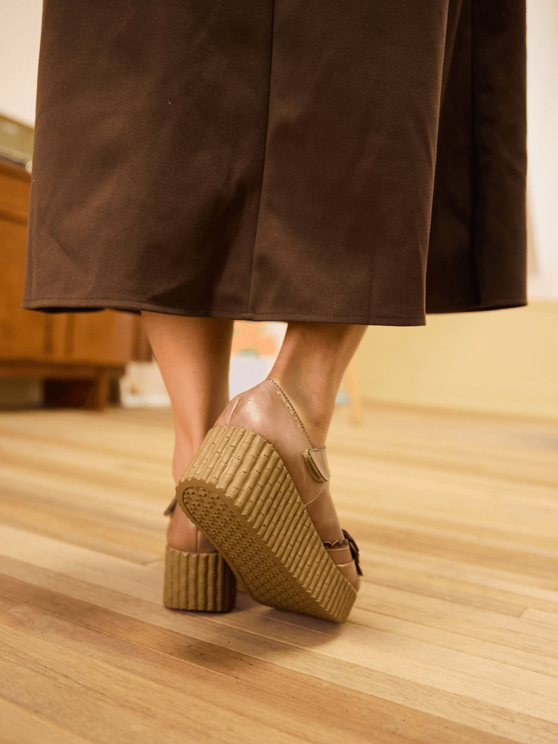 Gracefully Styled Garment for Any Occasion