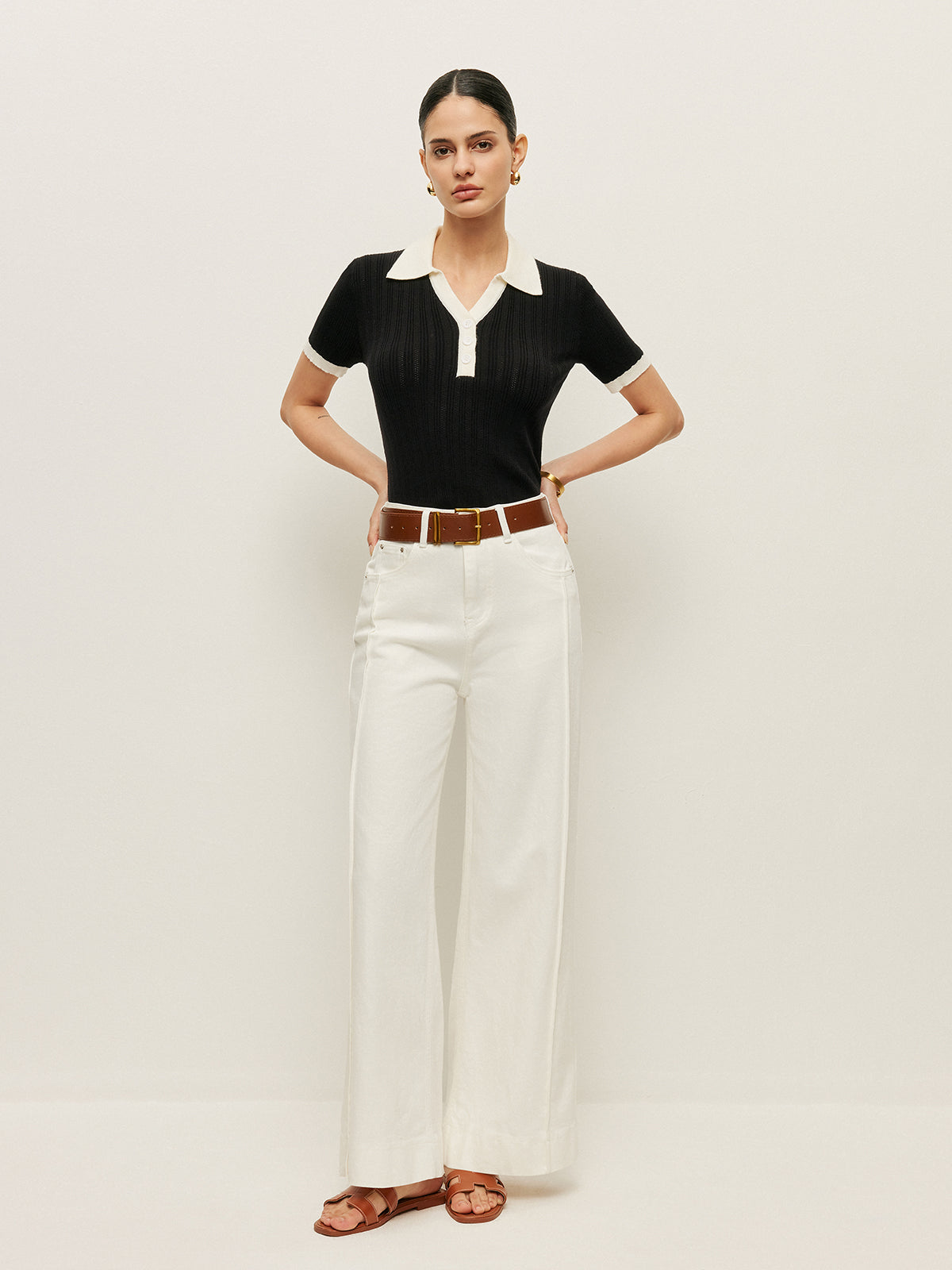Well Tailored Top with a Graceful Silhouette