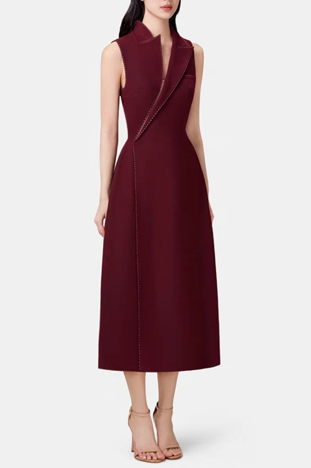Sophisticated Dress with a Clean Classic Look