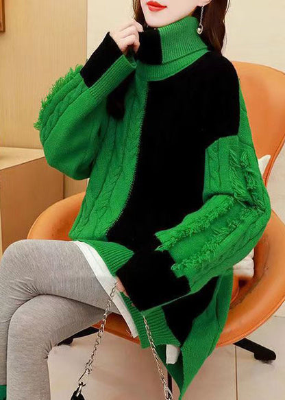 Well Tailored Sweater with a Graceful Silhouette