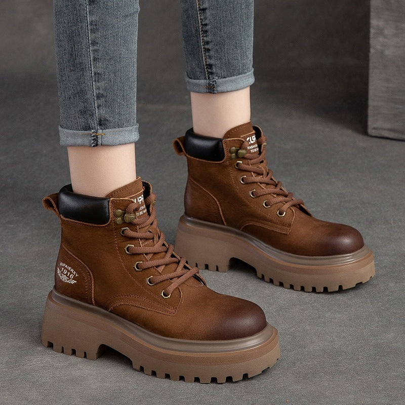 Polished Boots with an Effortless Classic Look
