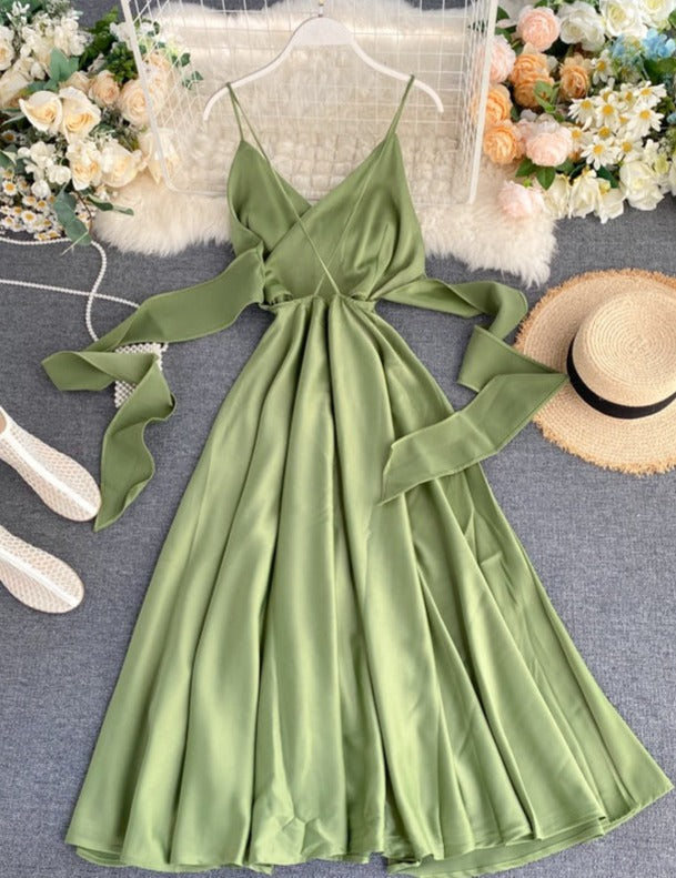 Beautifully Crafted Dress in a Classic Style