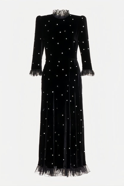 Effortlessly Elegant Dress with a Timeless Design
