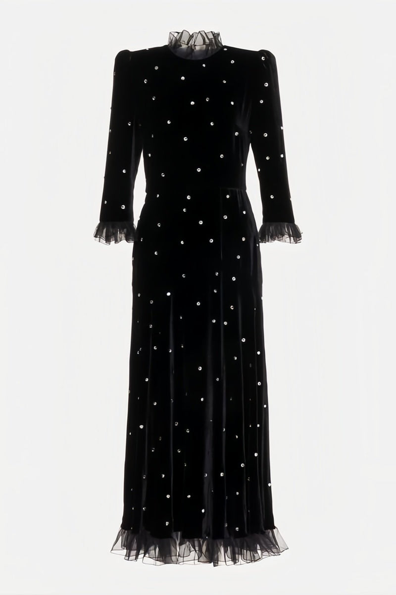 Effortlessly Elegant Dress with a Timeless Design