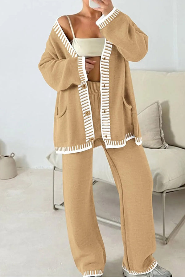 Effortlessly Elegant Cardigan with a Timeless Design