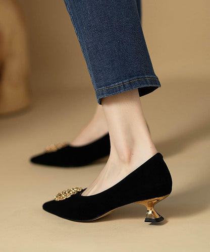 Well Tailored Heels with a Graceful Silhouette