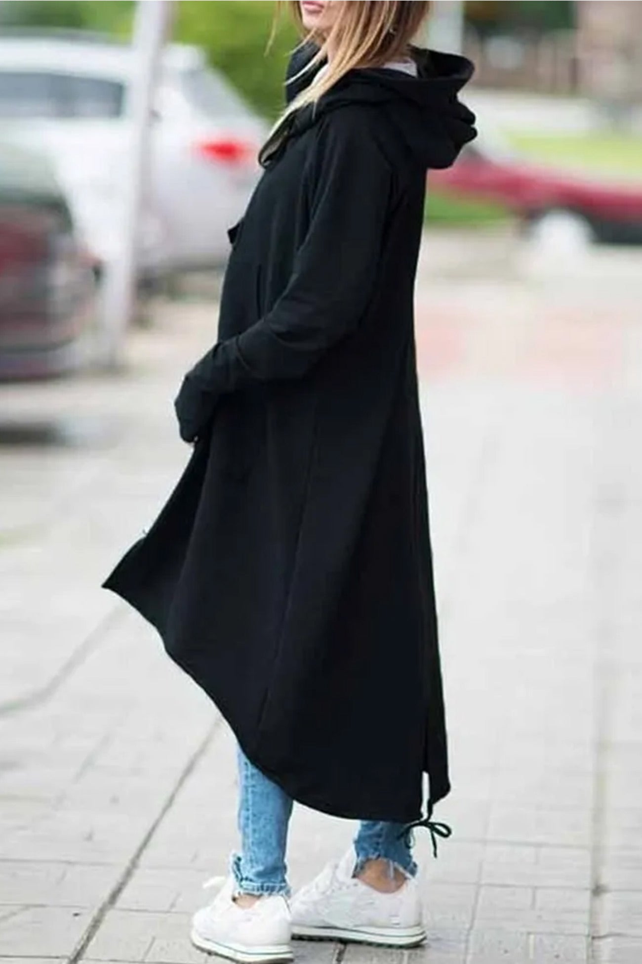 Effortlessly Elegant Garment with a Timeless Design