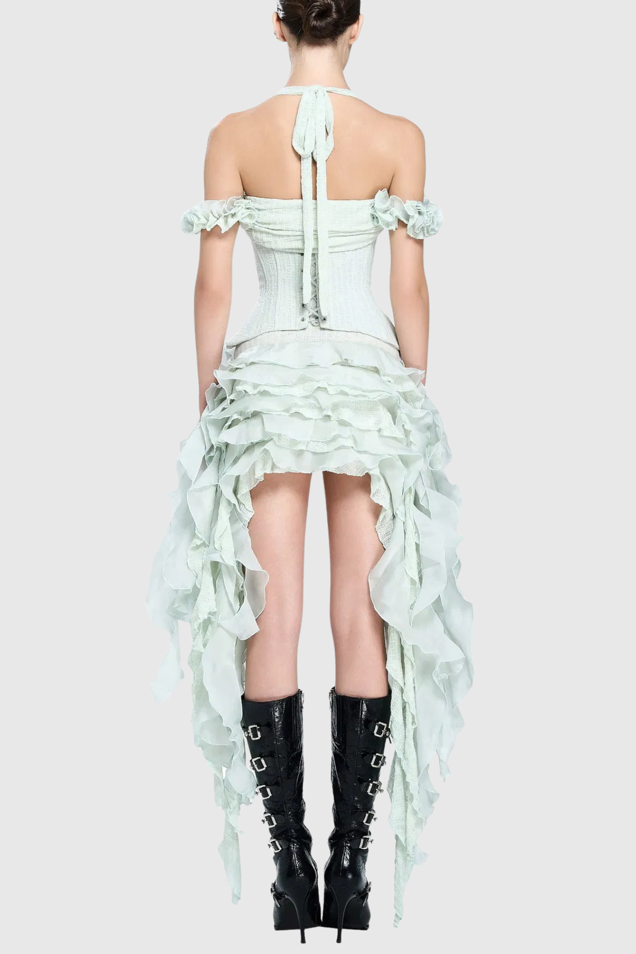 Beautifully Finished Dress in a Timeless Design