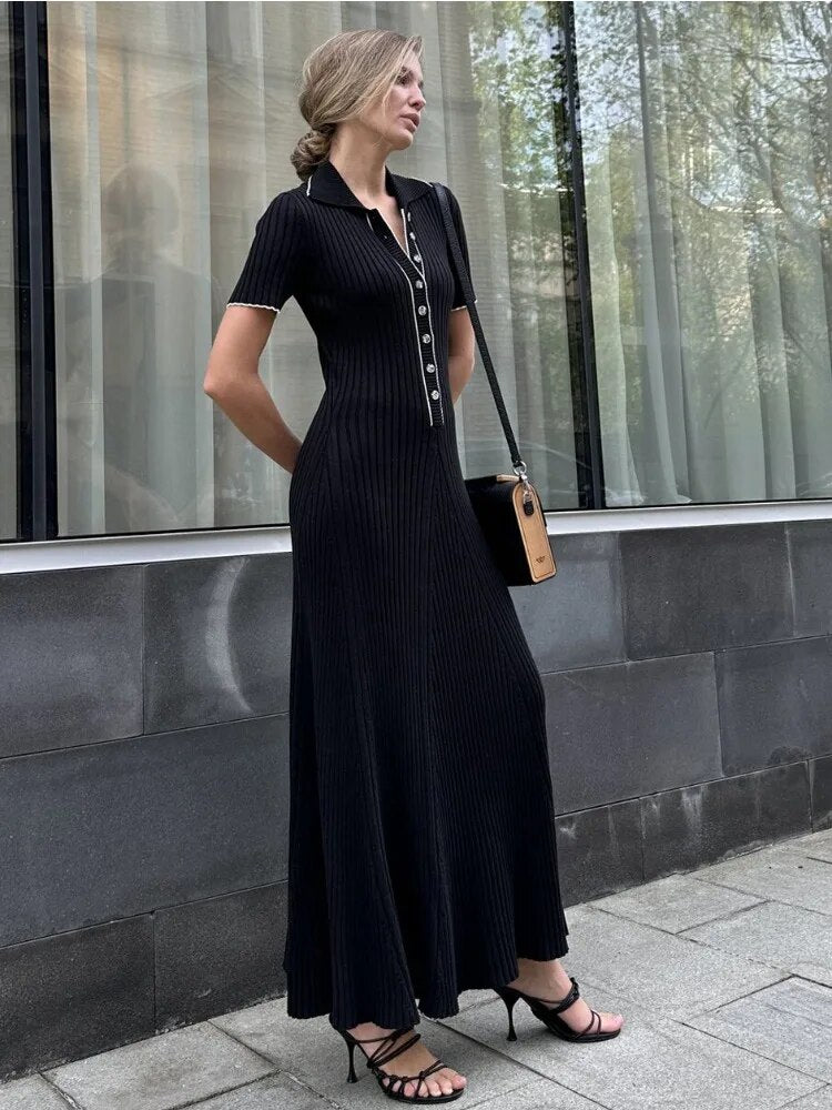 Sophisticated Dress with a Clean Classic Look