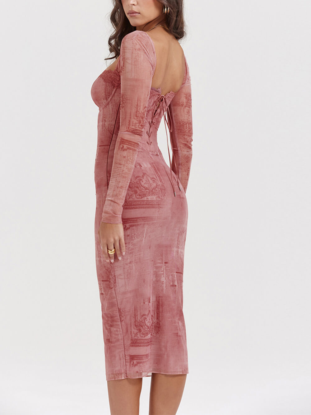 Classic Vintage Dress with a Flattering Fit
