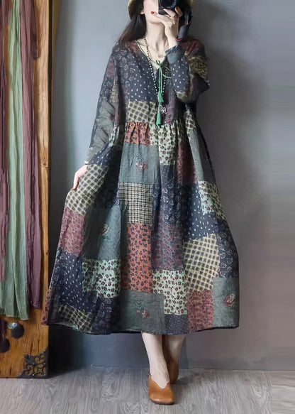 Classic Vintage Dress with a Flattering Fit