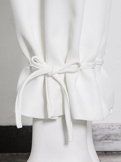 Well Tailored Pants with a Graceful Silhouette