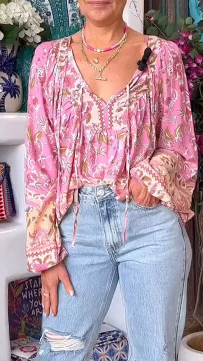 Classic Vintage & Enduringly Stylish Top