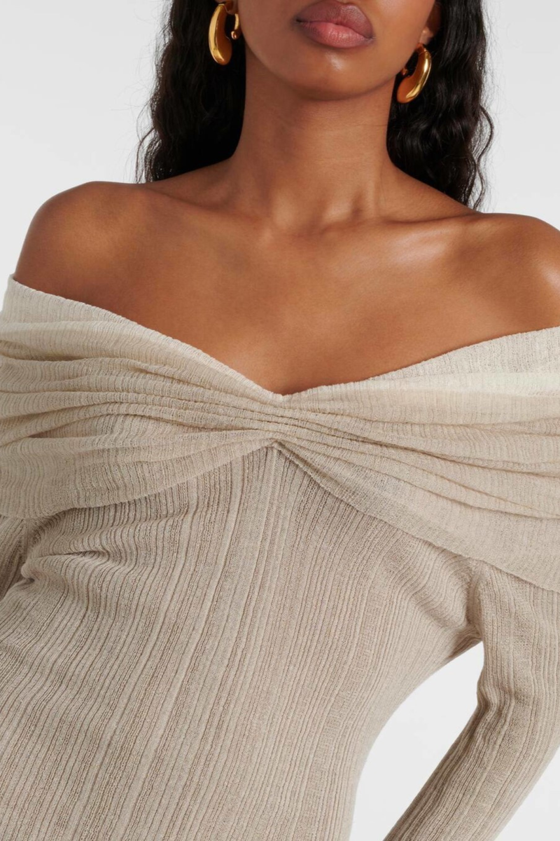 Polished Dress with an Effortless Classic Look