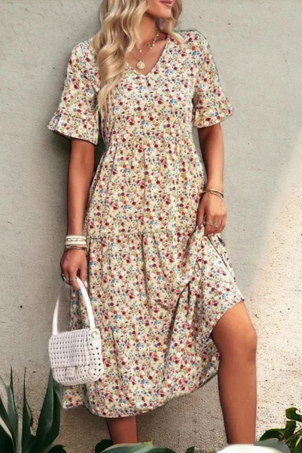 Well Tailored Dress with a Graceful Silhouette