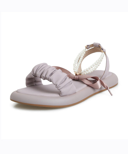 Well Tailored Sandals with a Graceful Silhouette