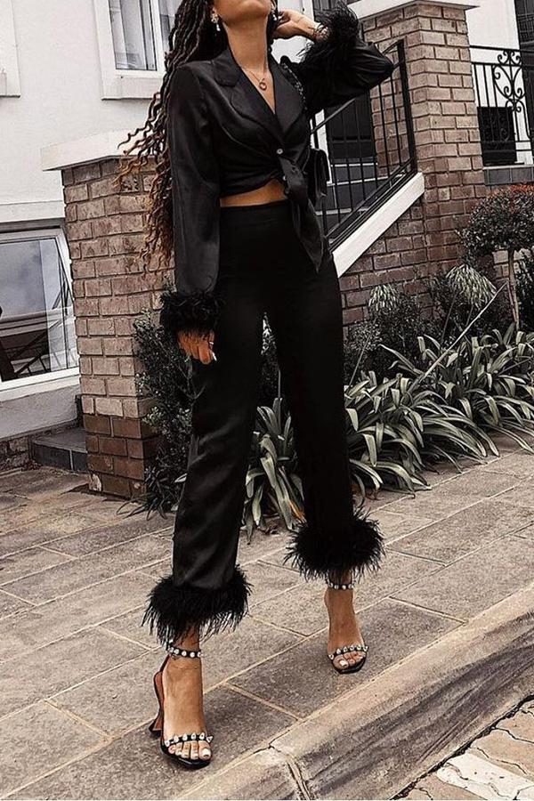 Elegantly Styled Trousers for Everyday Wear
