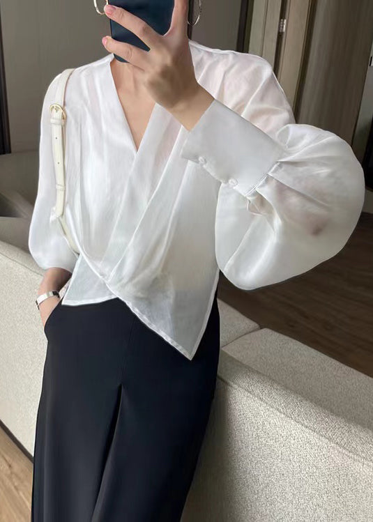 Classic Vintage Shirt with a Flattering Fit