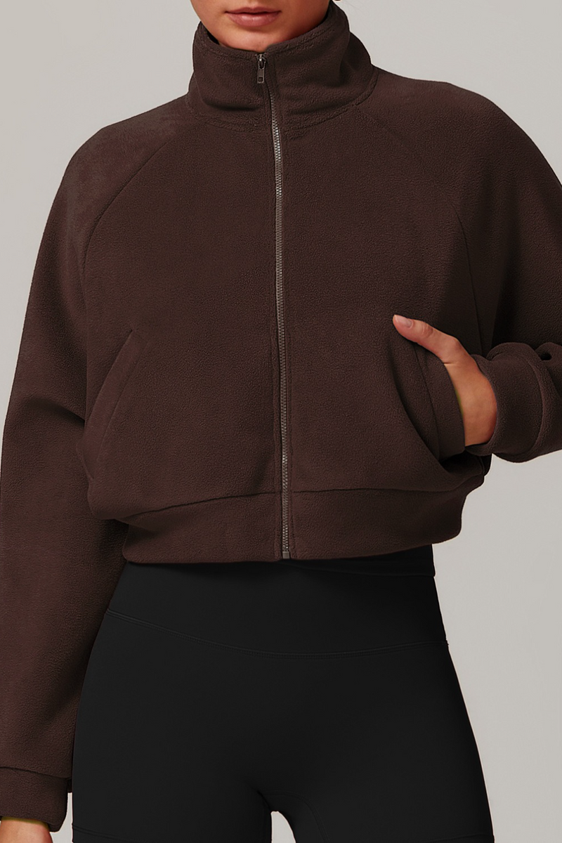 Well Tailored Jacket with a Graceful Silhouette