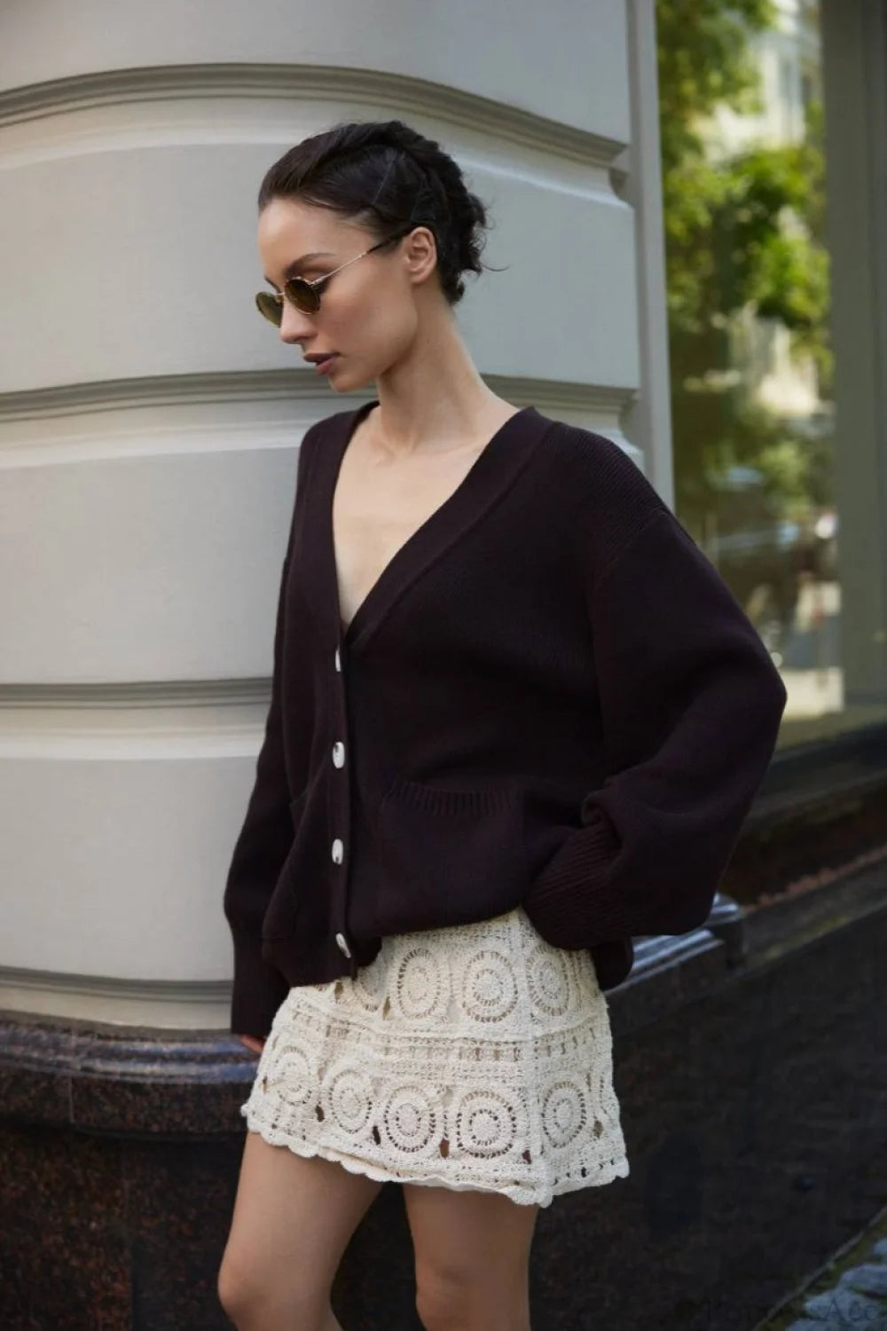 Well Tailored Sweater with a Graceful Silhouette