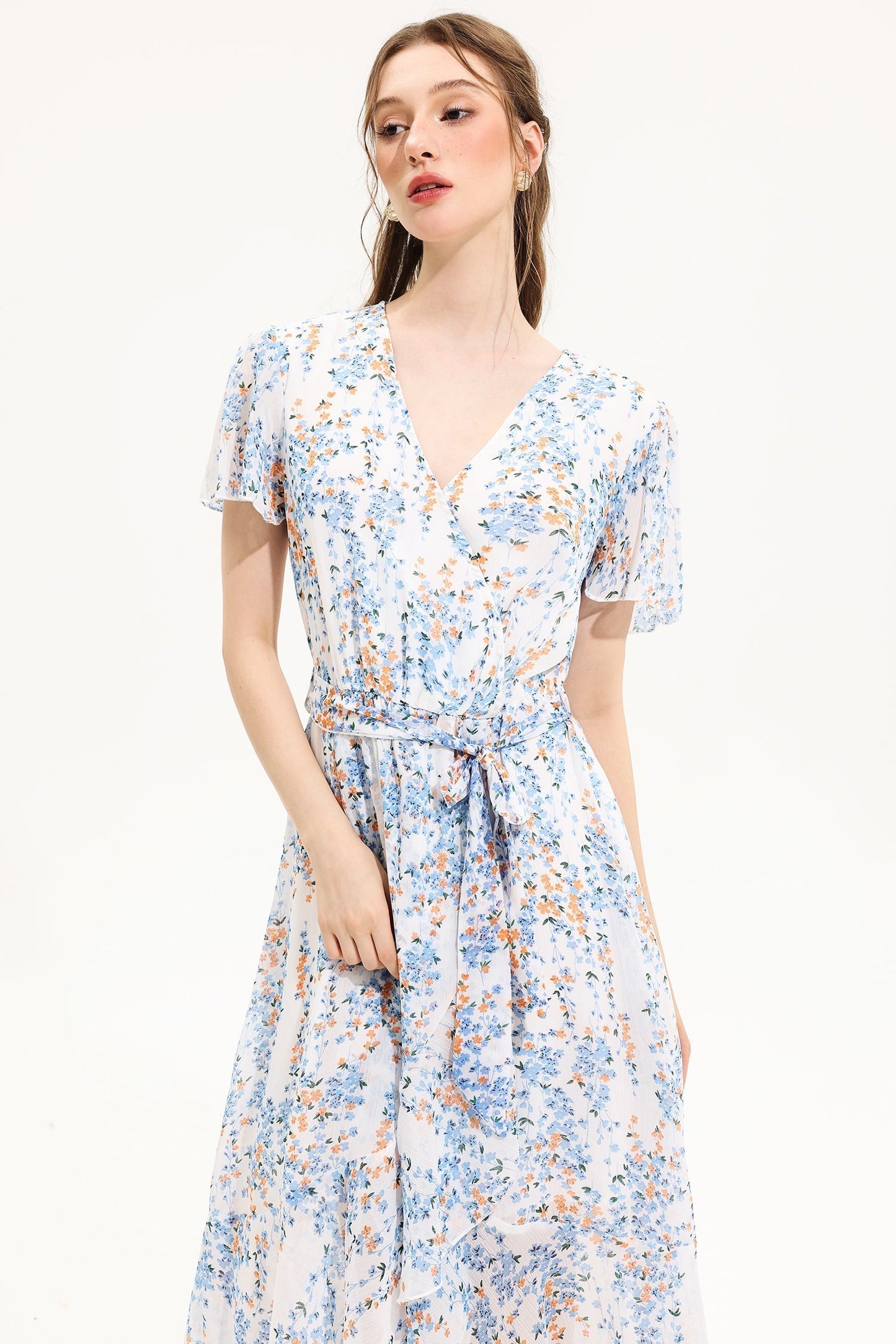 Well Tailored Dress with a Graceful Silhouette