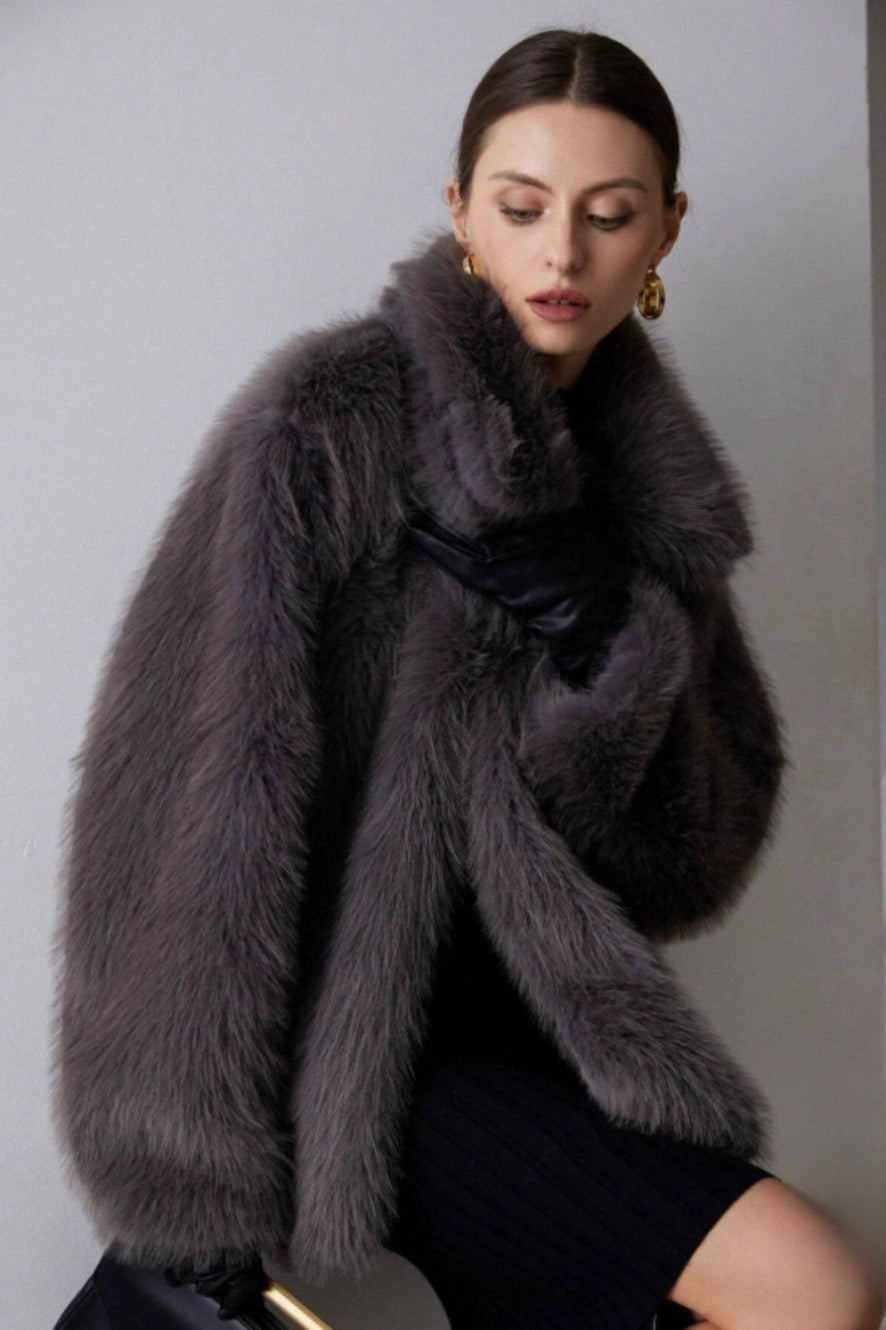 Beautifully Finished Coat in a Timeless Design