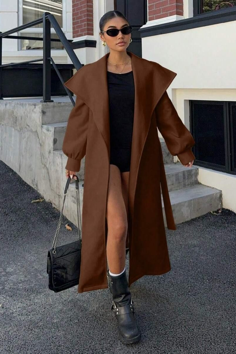 Gracefully Styled Coat for Any Occasion