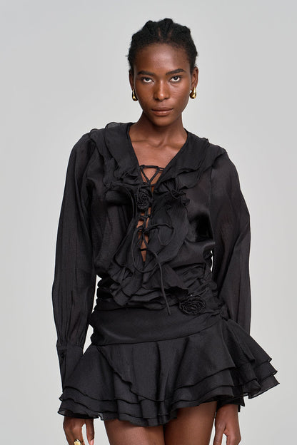 Effortlessly Elegant Garment with a Timeless Design
