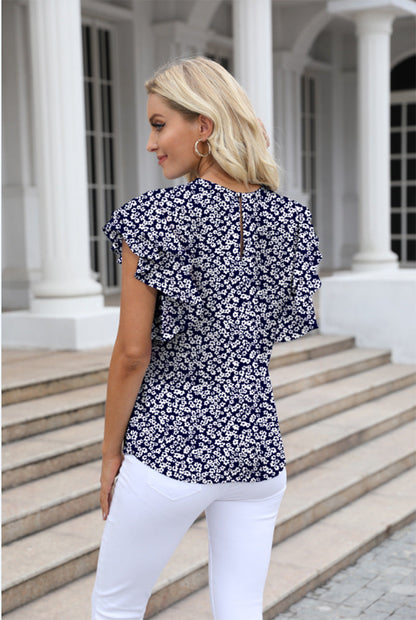 Polished Pullover with an Effortless Classic Look