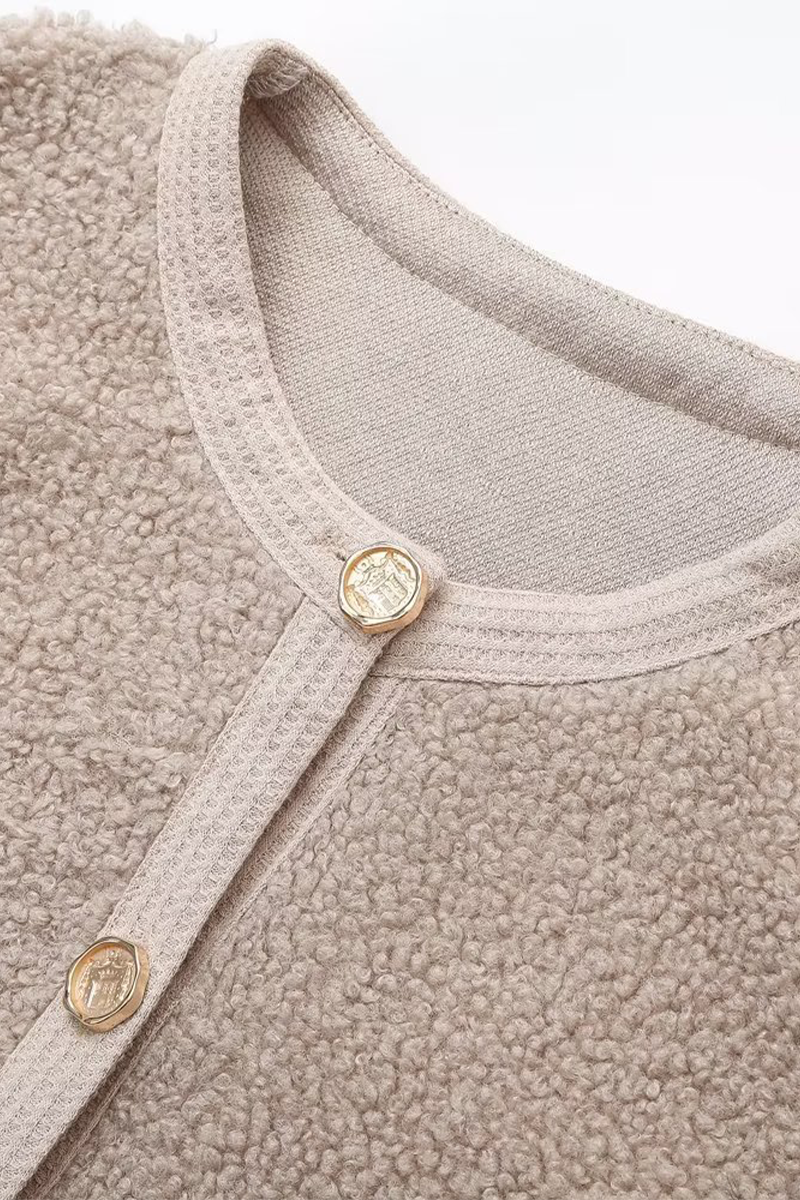 Gracefully Styled Garment for Any Occasion
