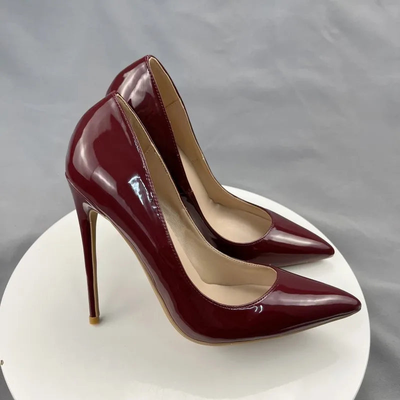 Well Tailored Heels with a Graceful Silhouette