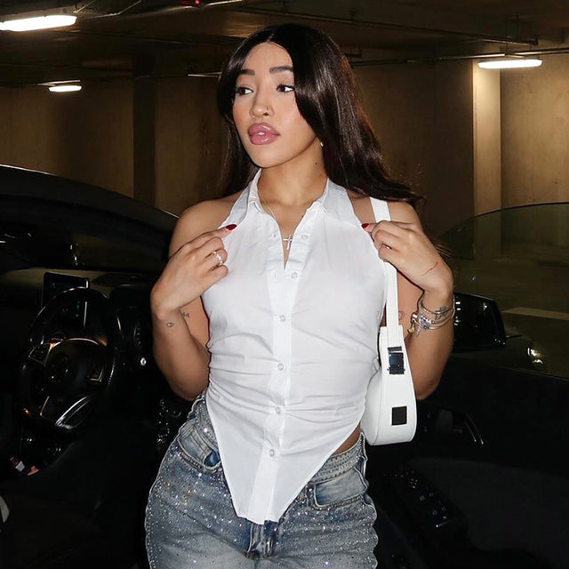 Sophisticated Blouse with a Clean Classic Look