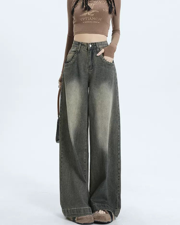 Gracefully Styled Garment for Any Occasion