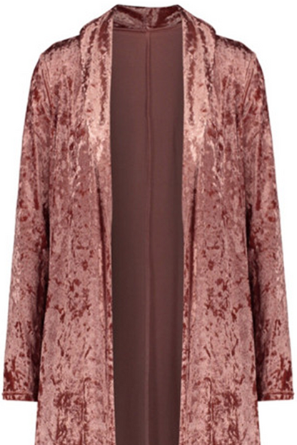 Well Tailored Garment with a Graceful Silhouette