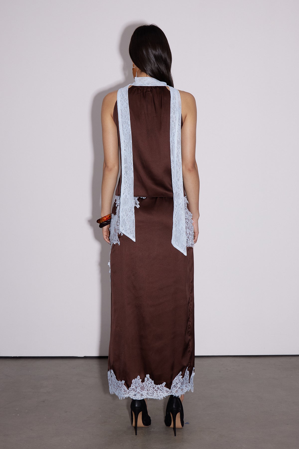 Beautifully Finished Garment in a Timeless Design