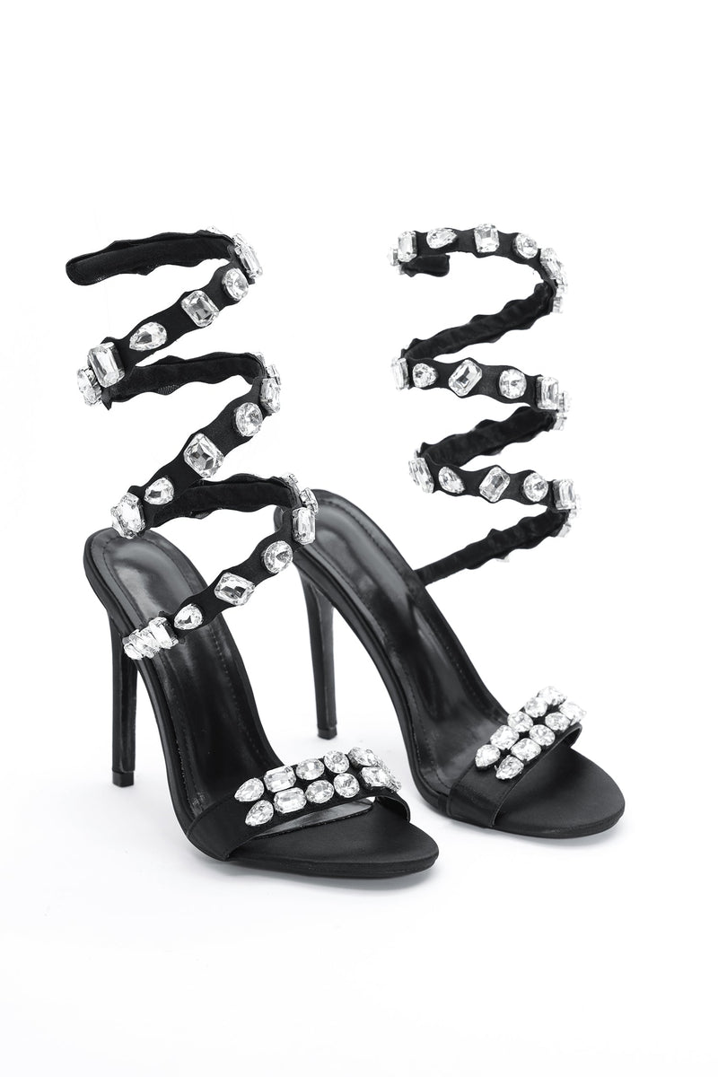Beautifully Finished Sandals in a Timeless Design