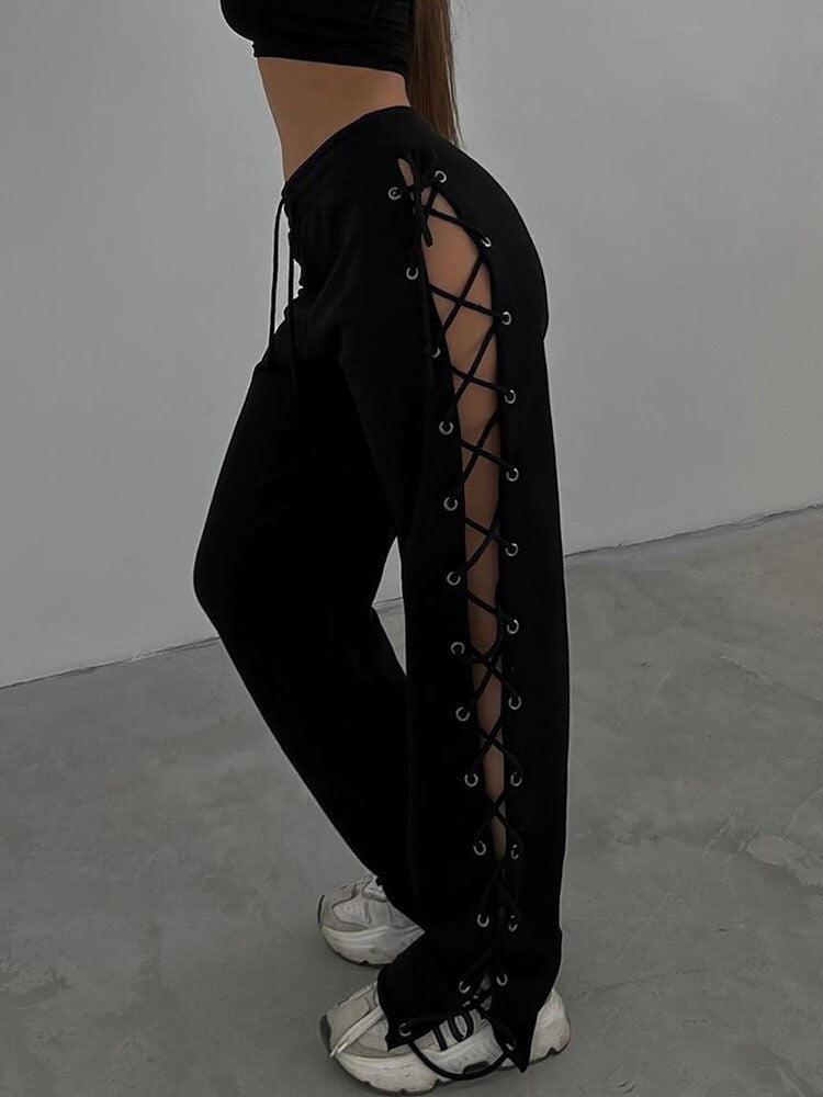 A Vintage Style Trousers with Delicate Timeless Details