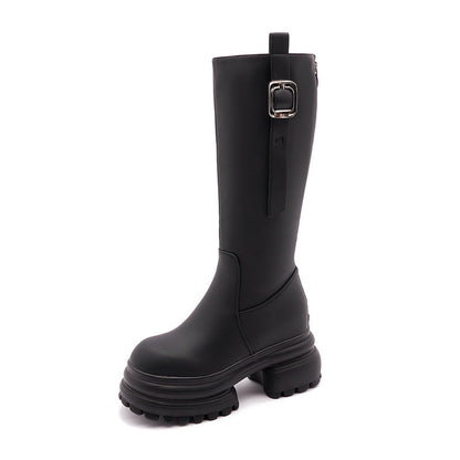 Polished Boots with an Effortless Classic Look