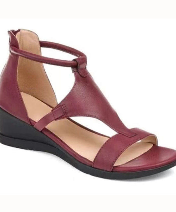 Well Tailored Sandals with a Graceful Silhouette
