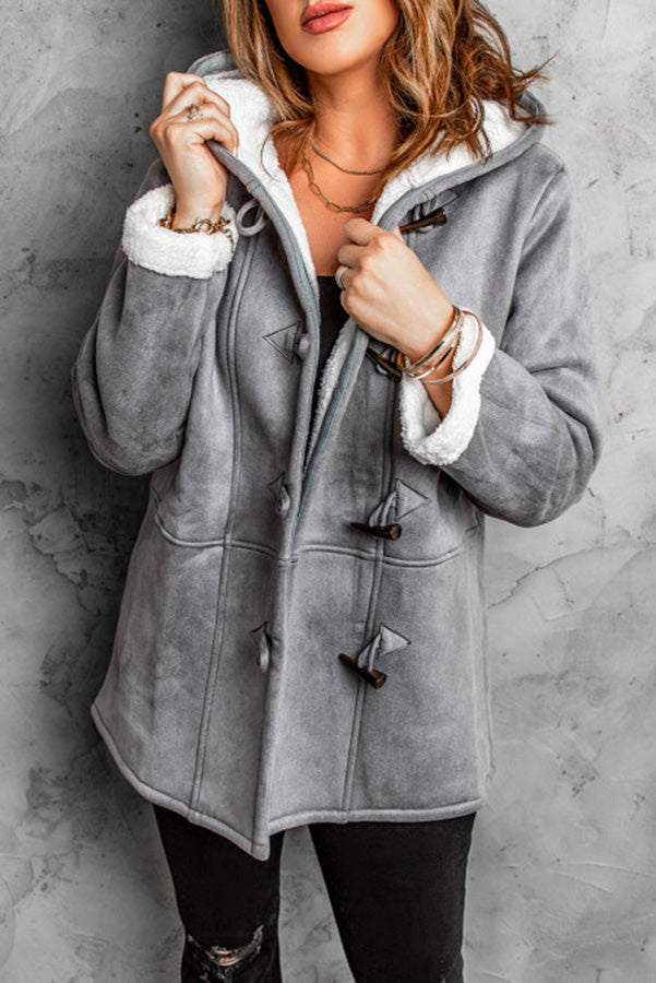Effortlessly Elegant Coat with a Timeless Design