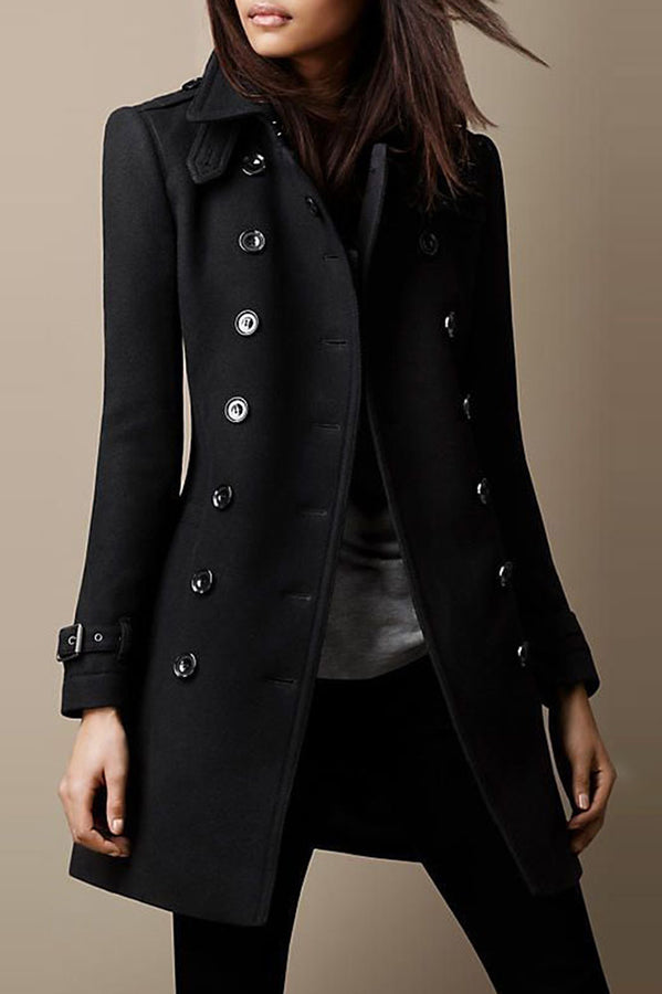 Beautifully Finished Coat in a Timeless Design