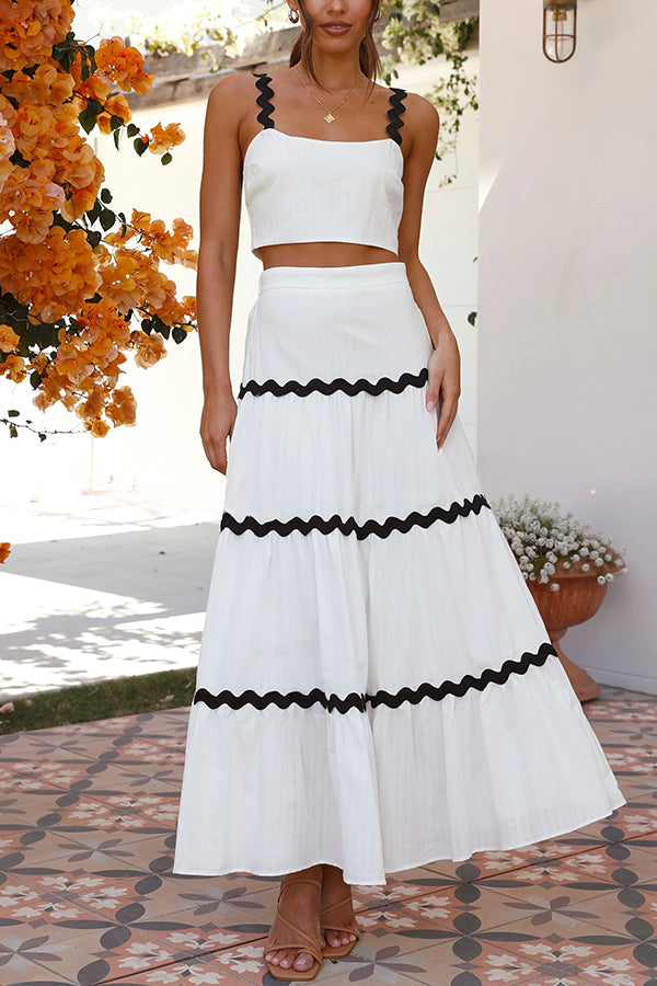 Effortlessly Elegant Garment with a Timeless Design