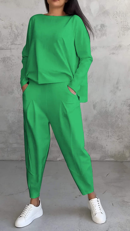 Effortlessly Elegant Garment with a Timeless Design
